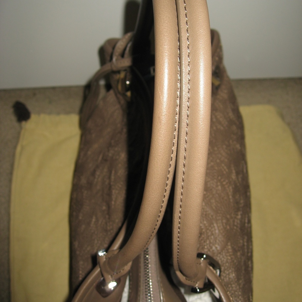 Louis Vuitton Antheia Lilia Pm Taupe Leather Bag - Picture 7 of 12